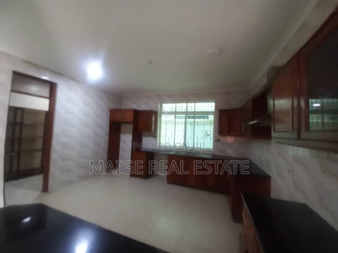 6bdrm Duplex in Msasani for rent