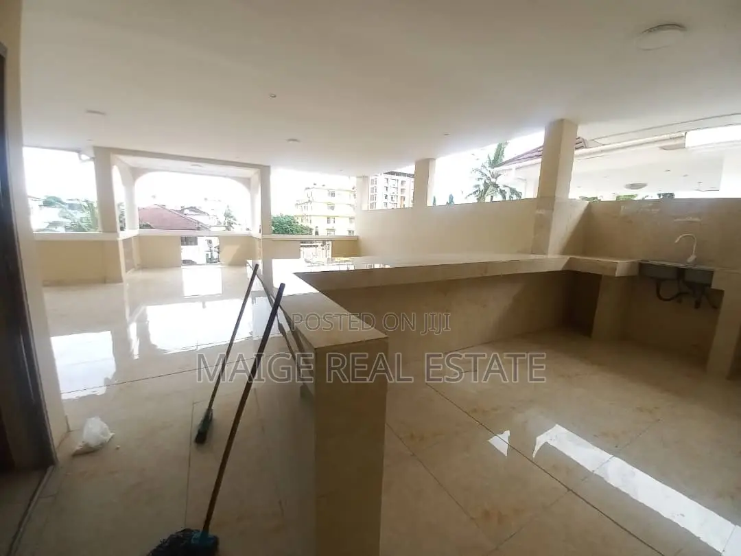 6bdrm Duplex in Msasani for rent