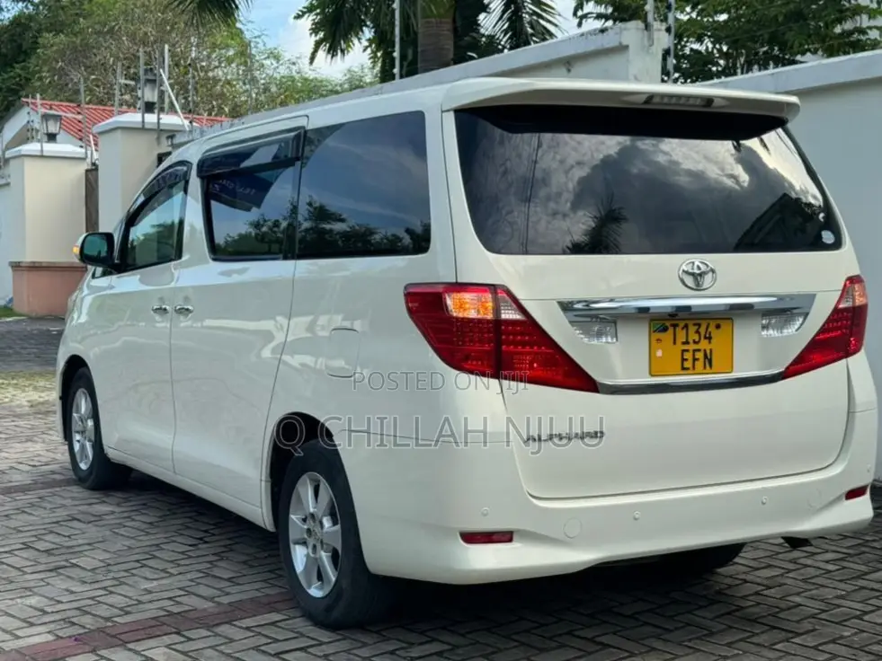 Toyota Alphard 2009 White
