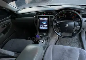 Toyota Crown Royale 2005 Silver