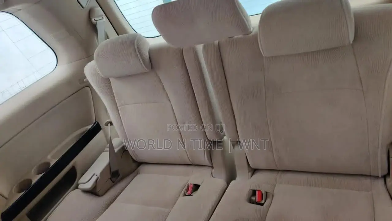 Toyota Vellfire 2009 White