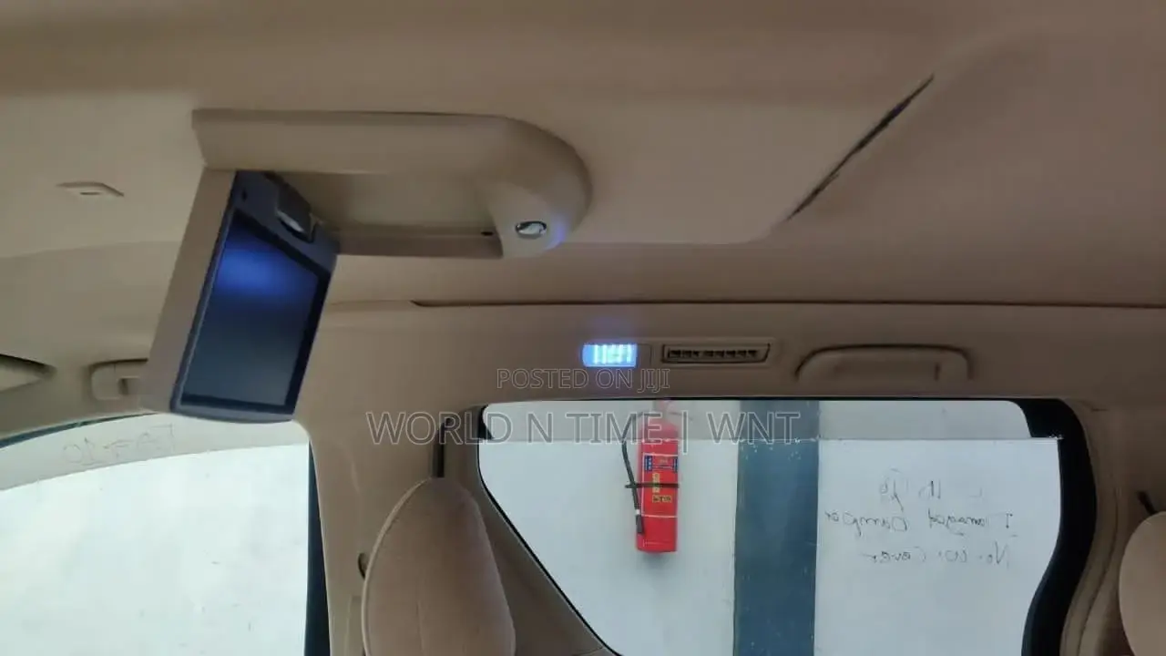Toyota Vellfire 2009 White