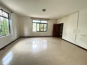 4bdrm Bungalow in Kawe Beach for rent