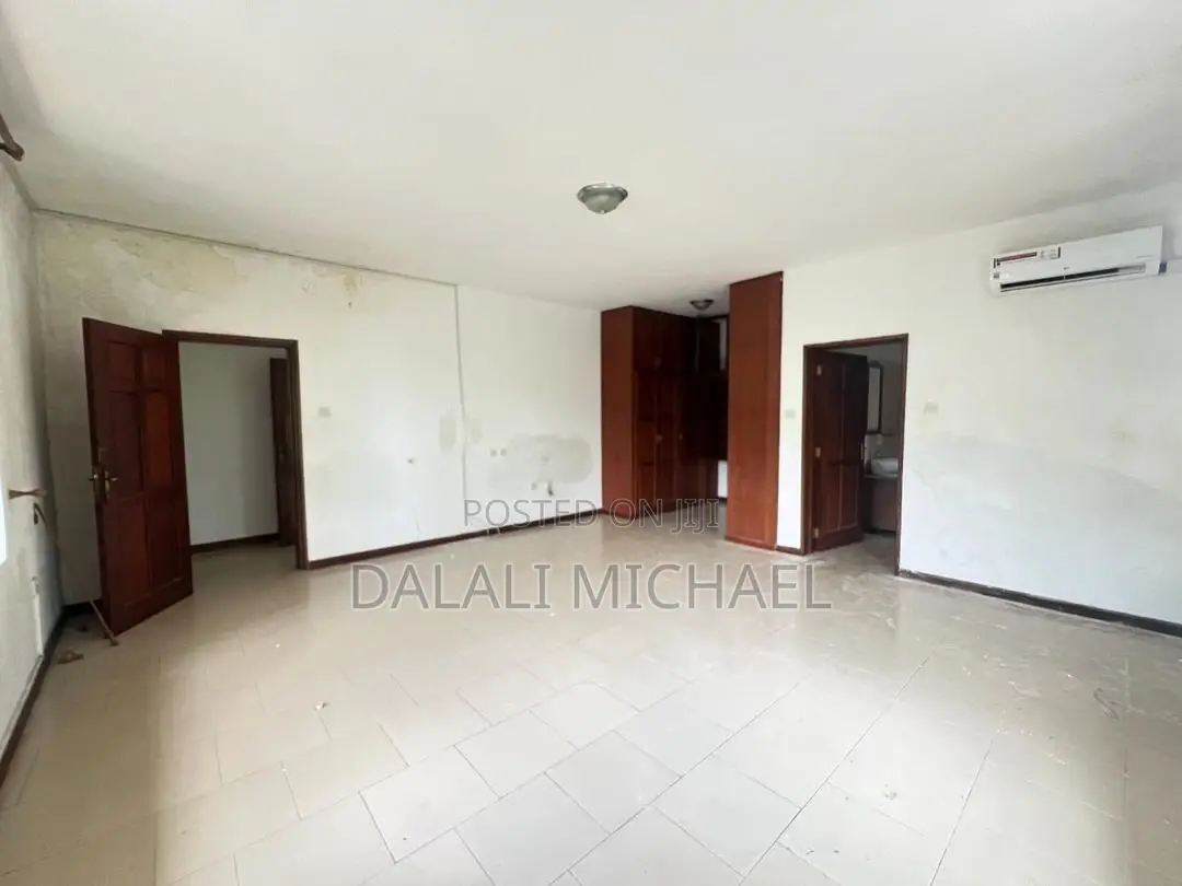 4bdrm Bungalow in Kawe Beach for rent