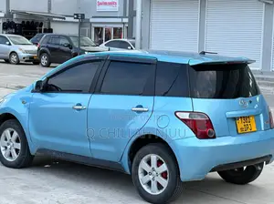 Toyota IST 2005 Blue