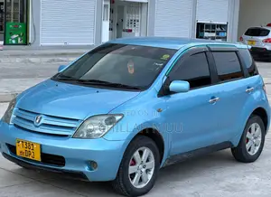 Toyota IST 2005 Blue