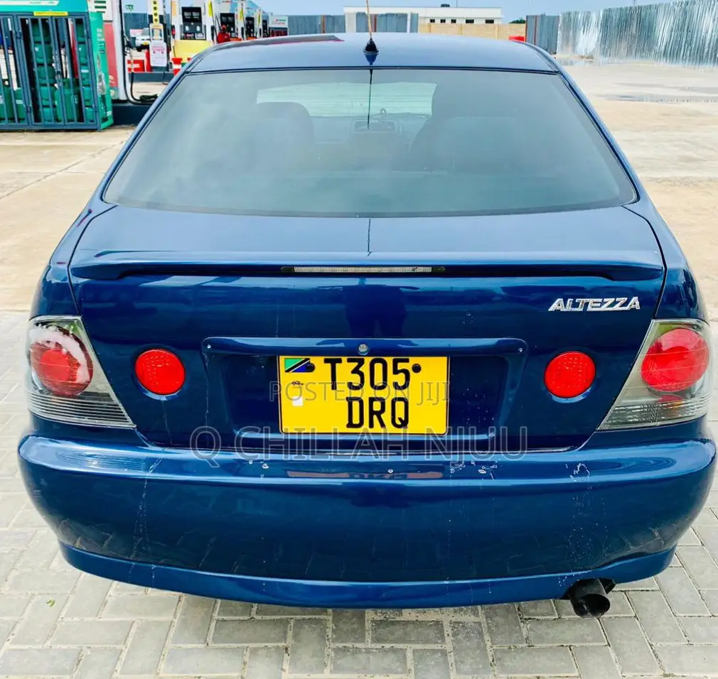 Toyota Altezza 2000 Blue