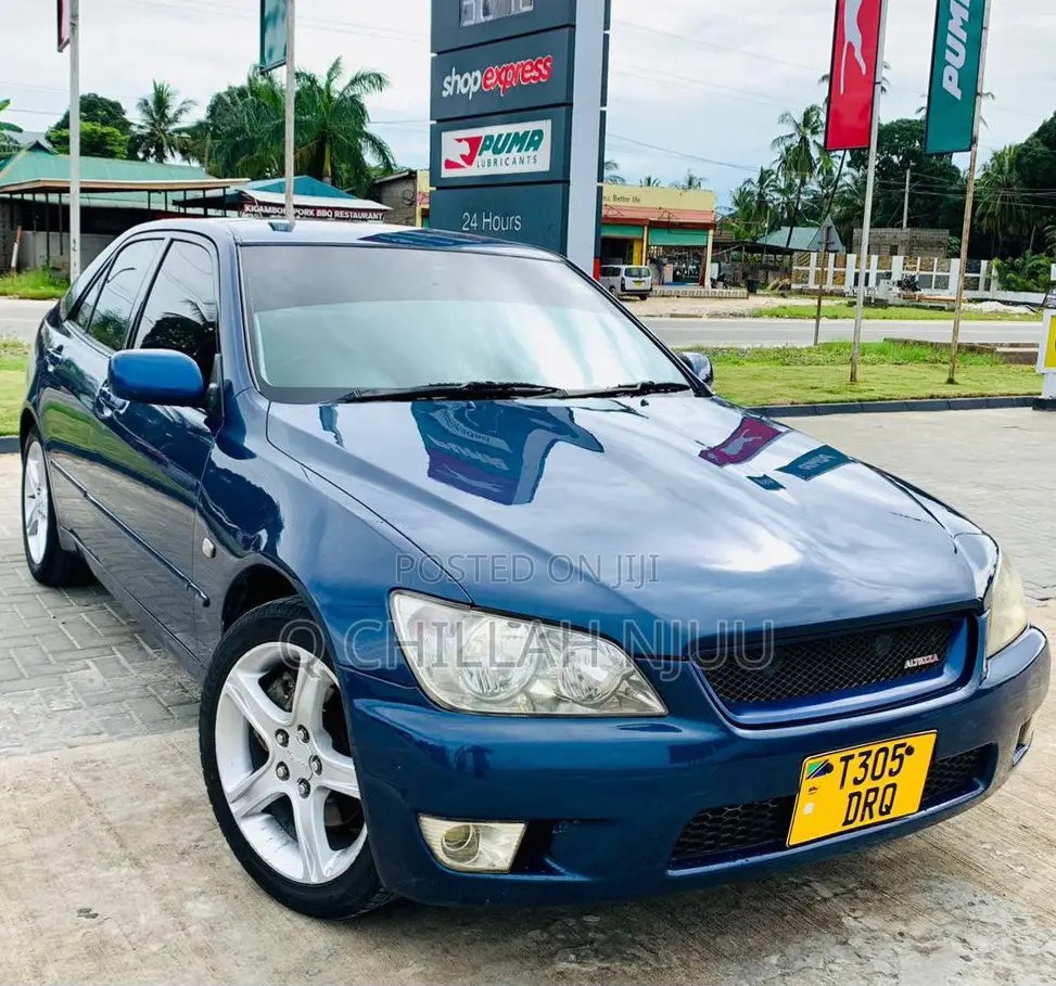 Toyota Altezza 2000 Blue