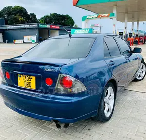 Toyota Altezza 2000 Blue