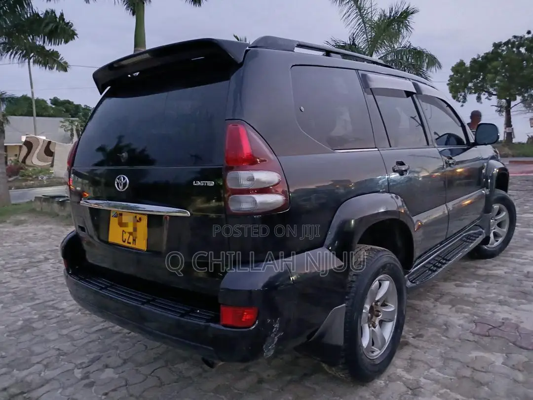 Toyota Land Cruiser Prado 2004 Black