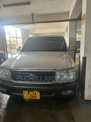 Toyota Land Cruiser 2001 Silver