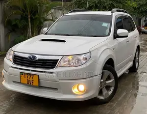 Subaru Forester 2010 White