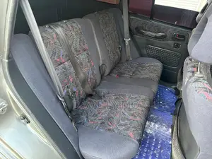 Toyota RAV4 Base 4x4 1999 Gray
