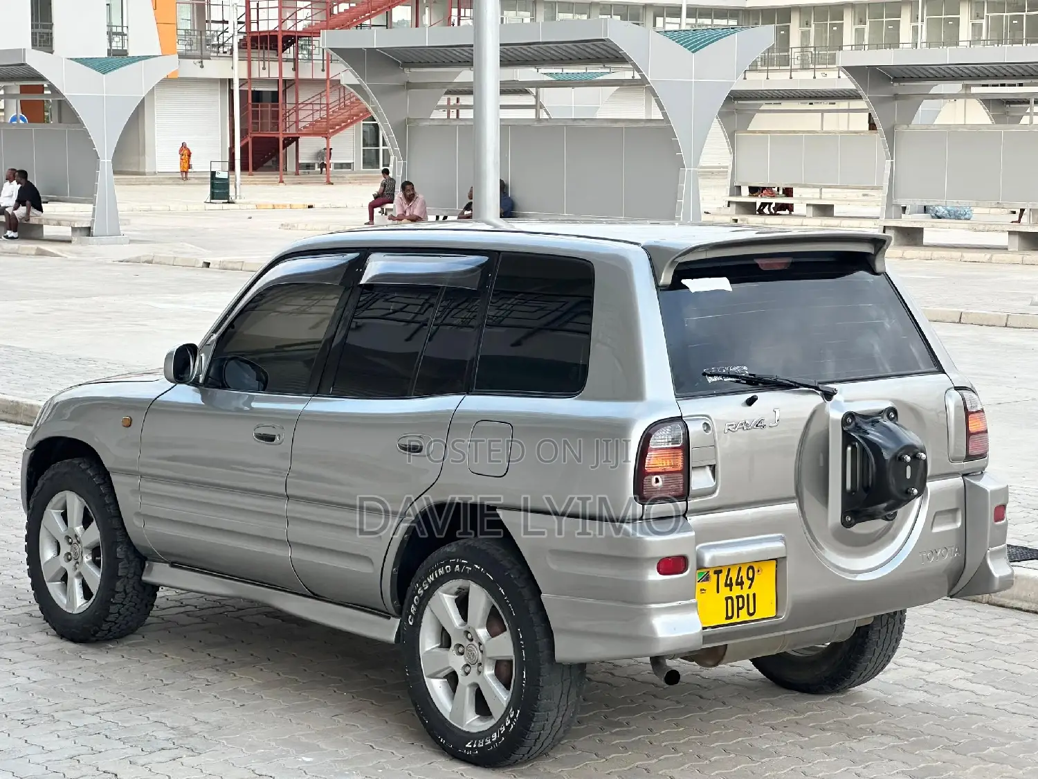 Toyota RAV4 Base 4x4 1999 Gray