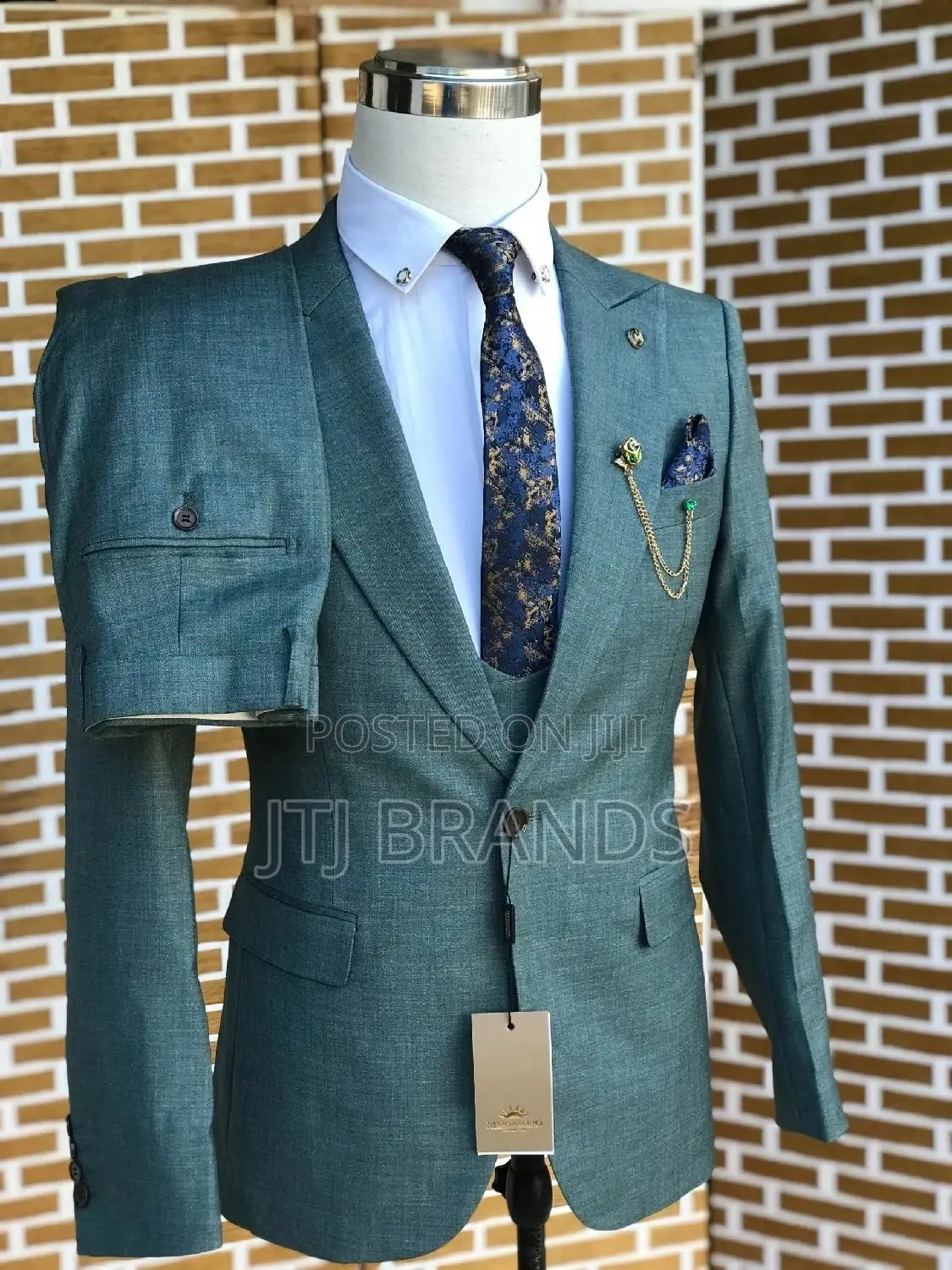 New Unique Suit