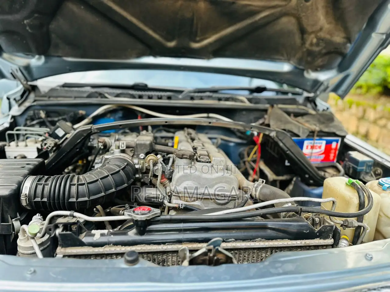 Suzuki Escudo 2001 Silver