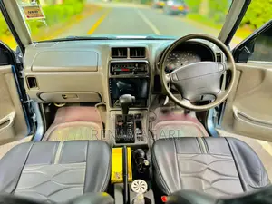 Suzuki Escudo 2001 Silver