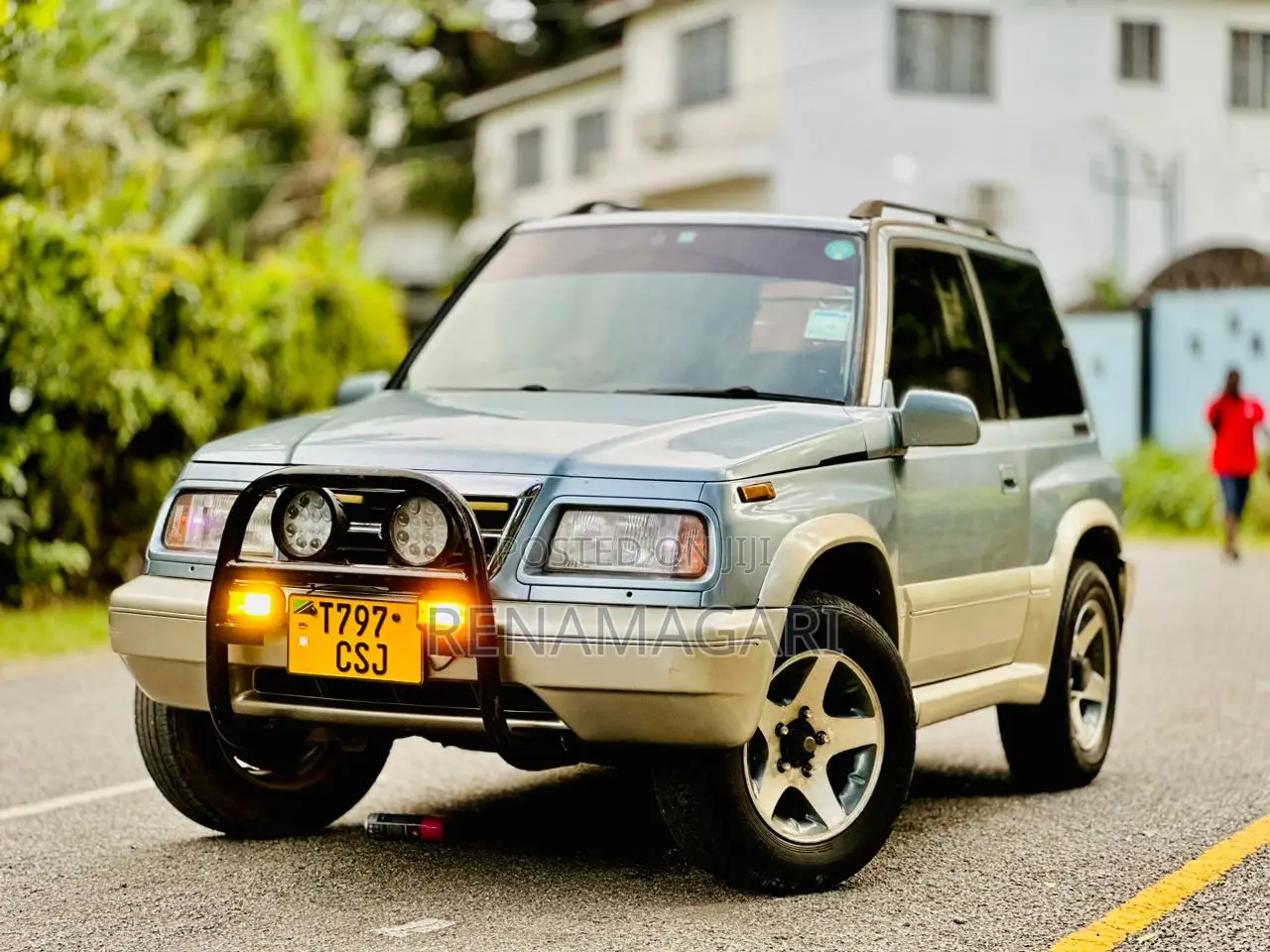 Suzuki Escudo 2001 Silver