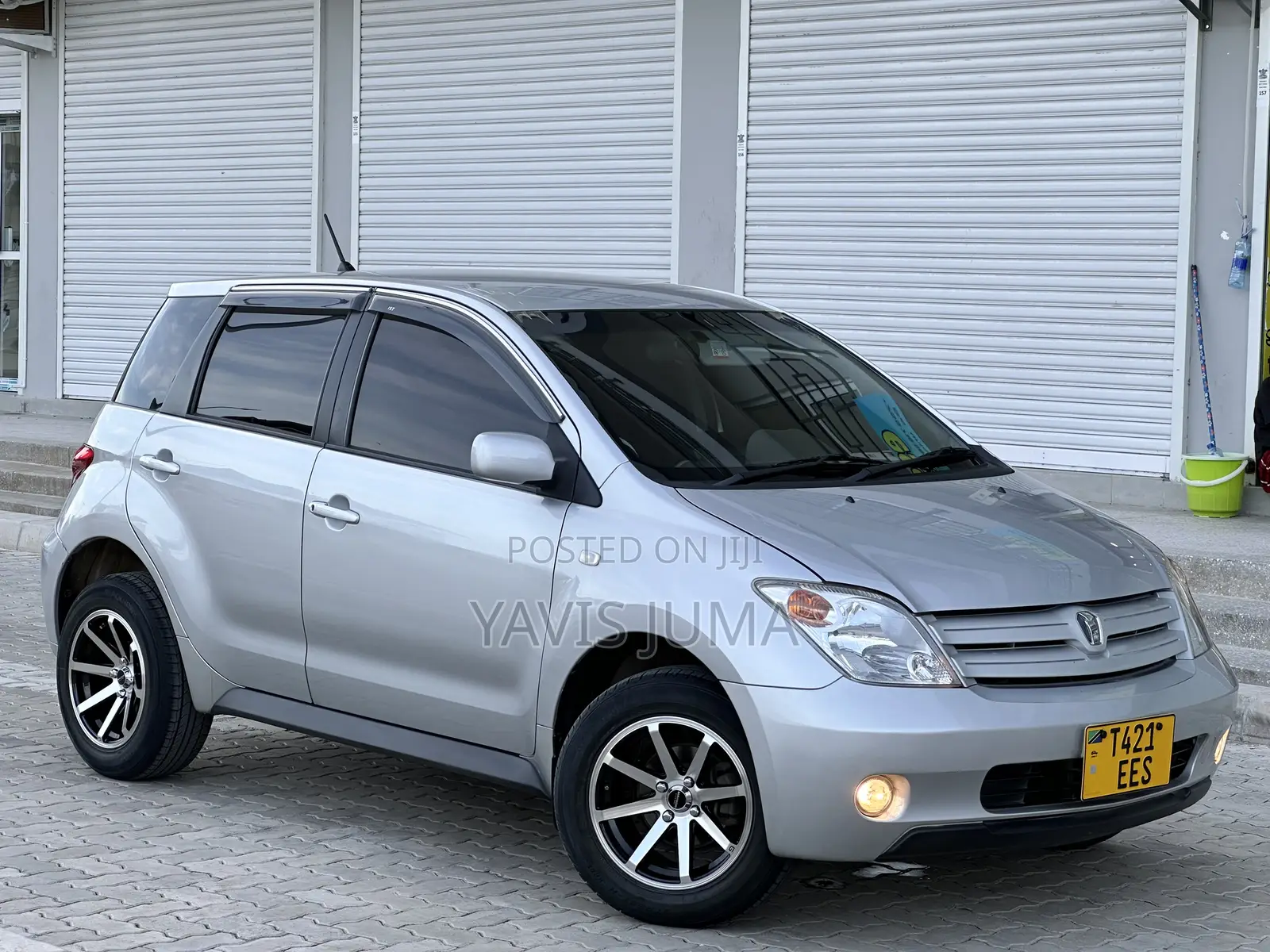 Toyota IST 2005 Silver