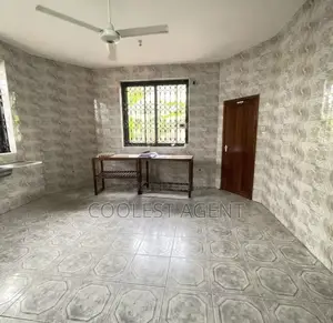 6bdrm Bungalow in Msasani, Kinondoni for rent