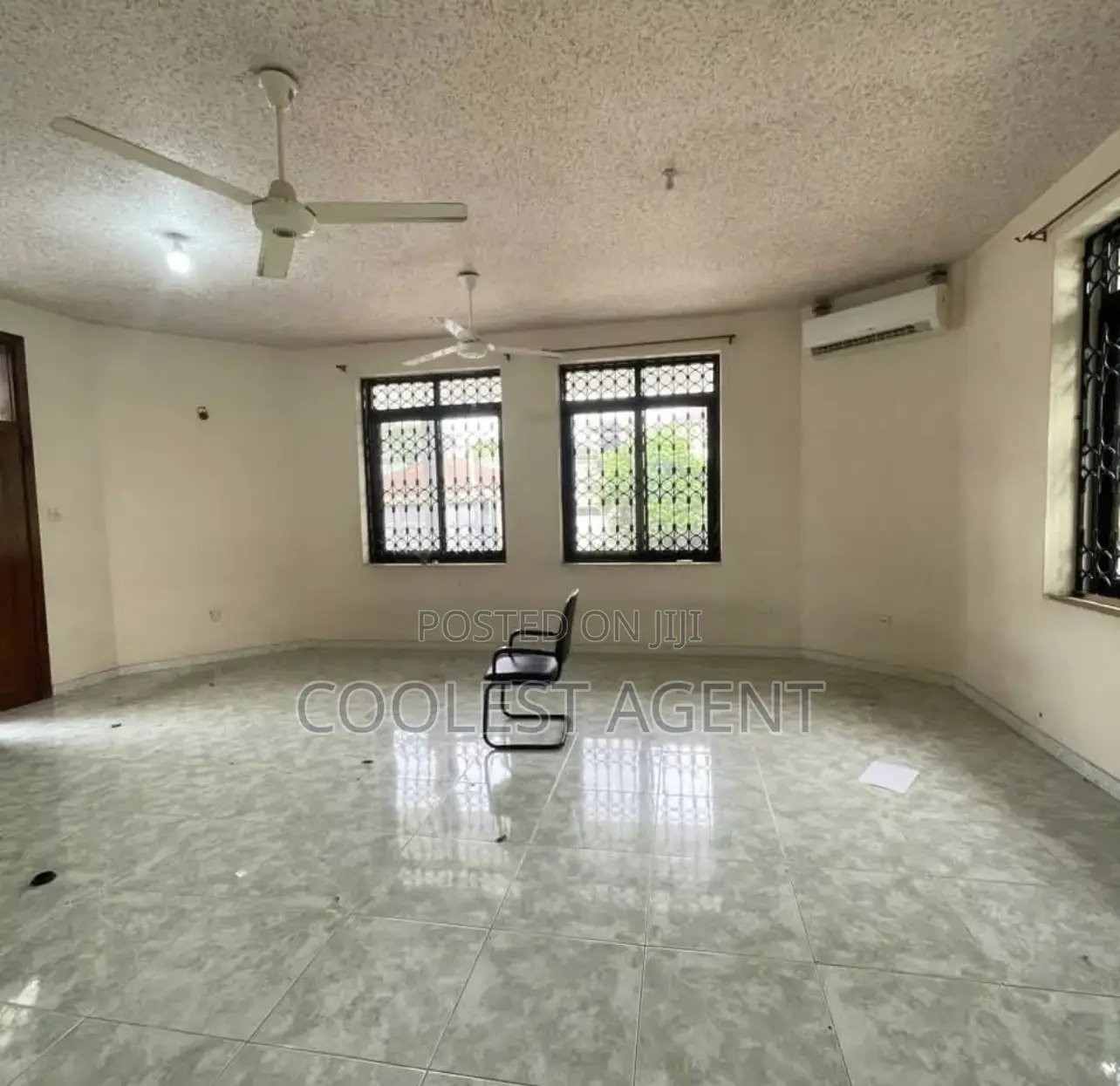 6bdrm Bungalow in Msasani, Kinondoni for rent