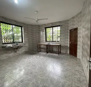 6bdrm Bungalow in Msasani, Kinondoni for rent