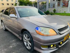 Toyota Mark II 2002 Silver