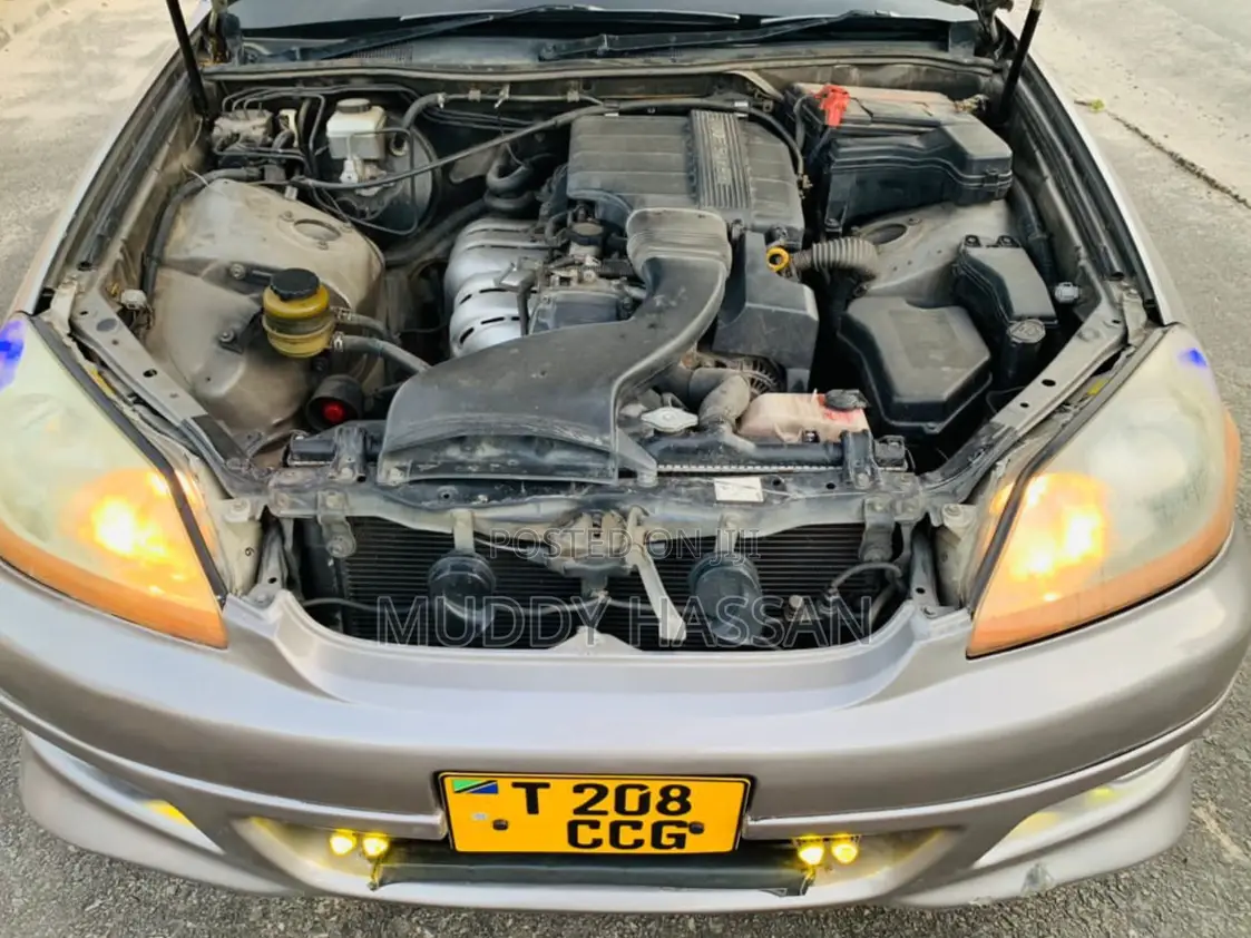 Toyota Mark II 2002 Silver