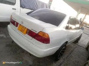 Toyota Sprinter 1999 White