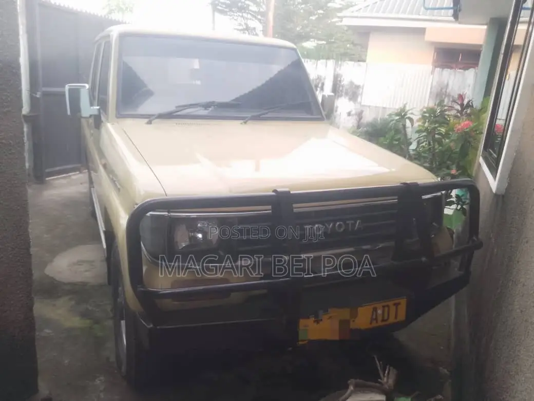 Toyota Land Cruiser Prado 2006 Ivory