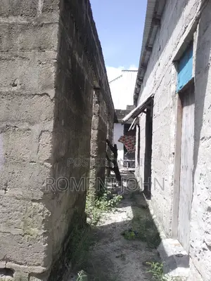6bdrm House in Tanzania Dsm Ukonga for sale