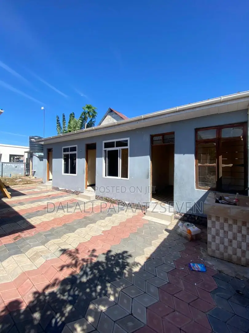 3bdrm House in Dalalipapaatzseven, Mbweni for rent