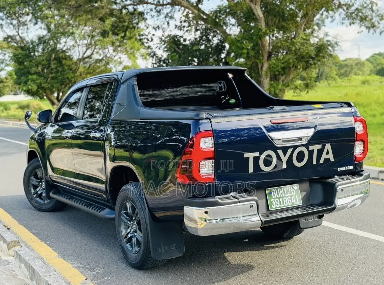 Toyota Hilux 2.4 Diesel 2020 Blue