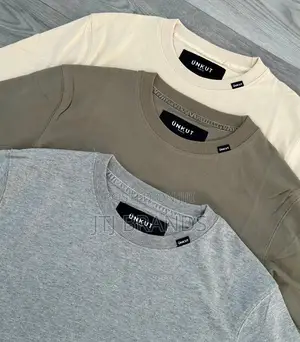 Round Collar T-Shirts