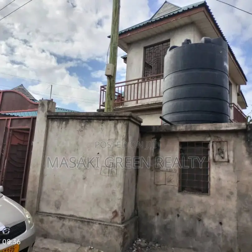 Commercial Property for Sale at Mazense