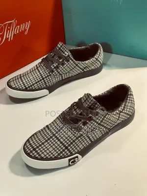 Converse Sneakers | Raba | Simple Shoes