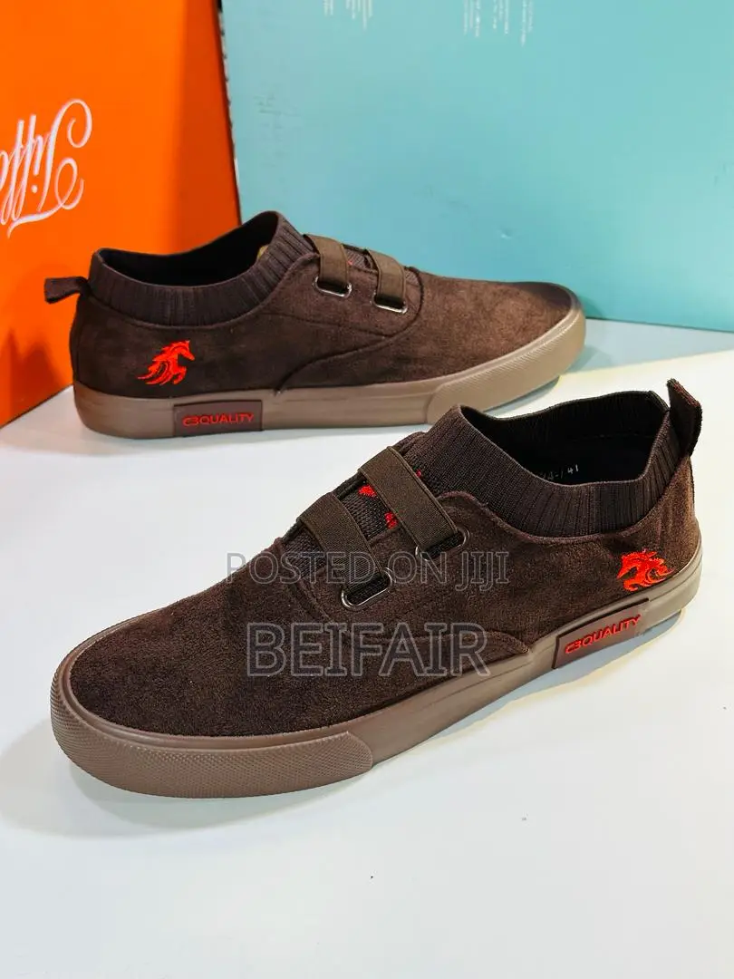 Converse Sneakers | Raba