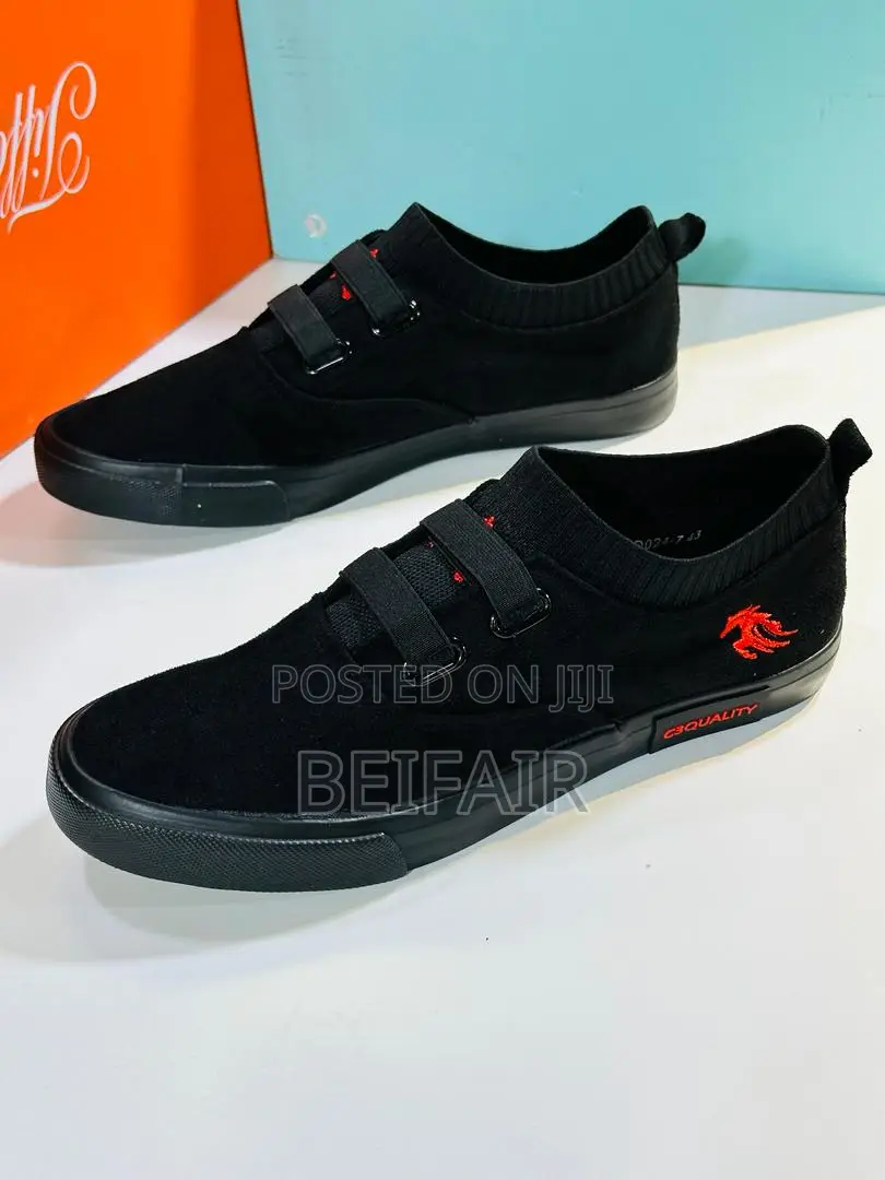 Converse Sneakers | Raba