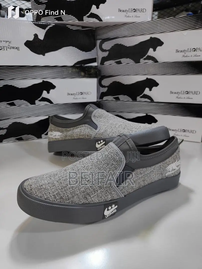 Converse Sneakers | Raba