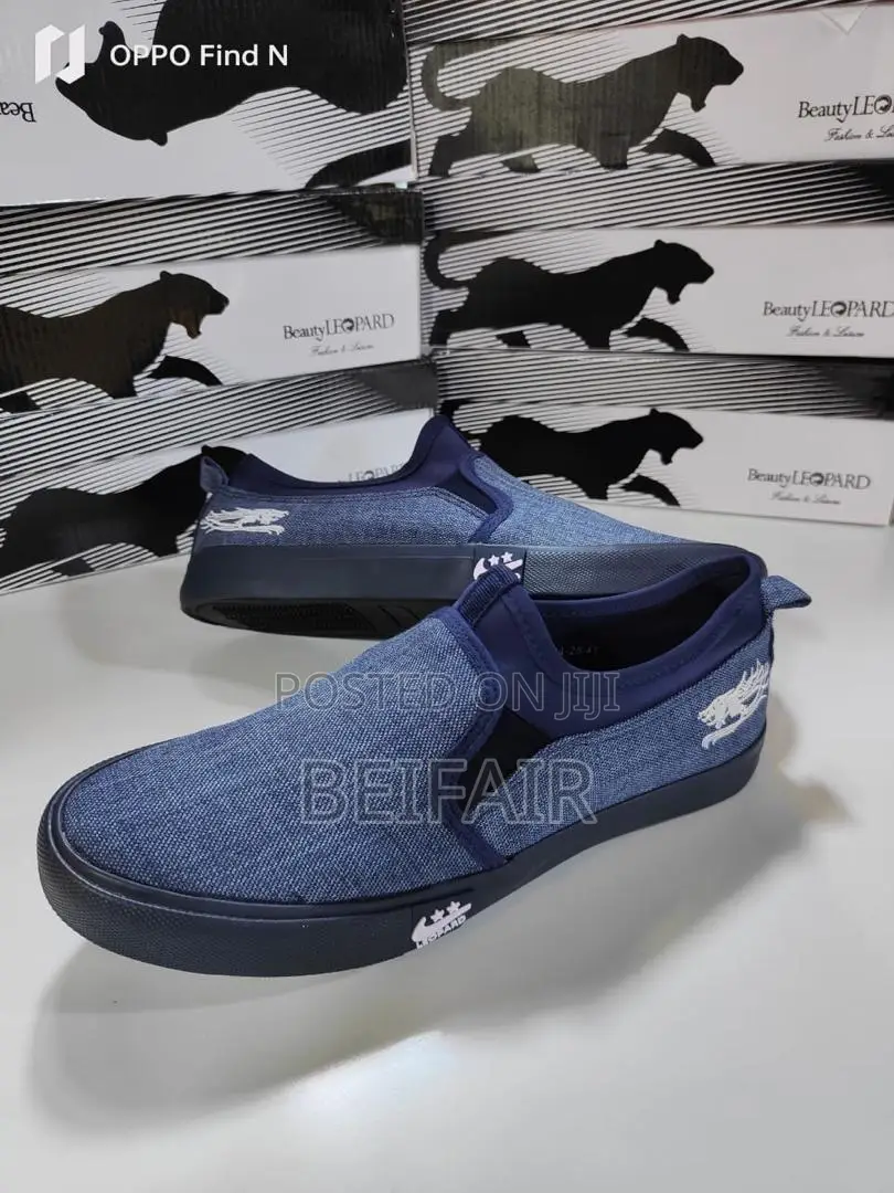 Converse Sneakers | Raba