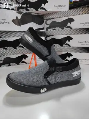 Converse Sneakers | Raba