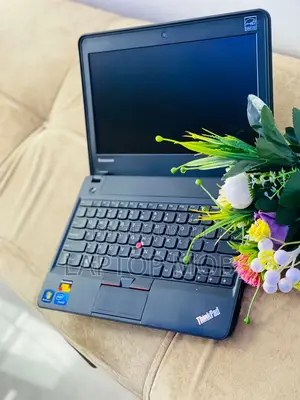 Laptop Lenovo ThinkPad X131e 4GB Intel HDD 500GB