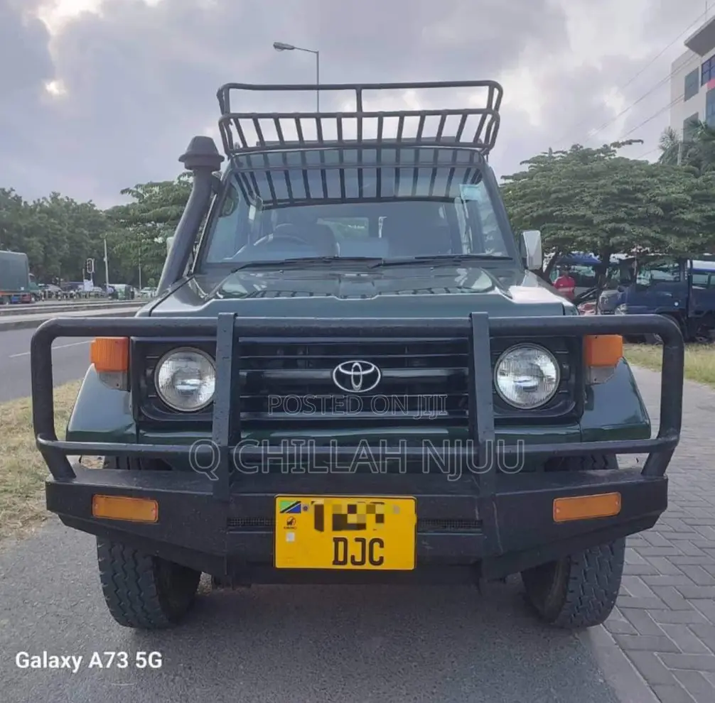 Toyota Land Cruiser 2002 Green