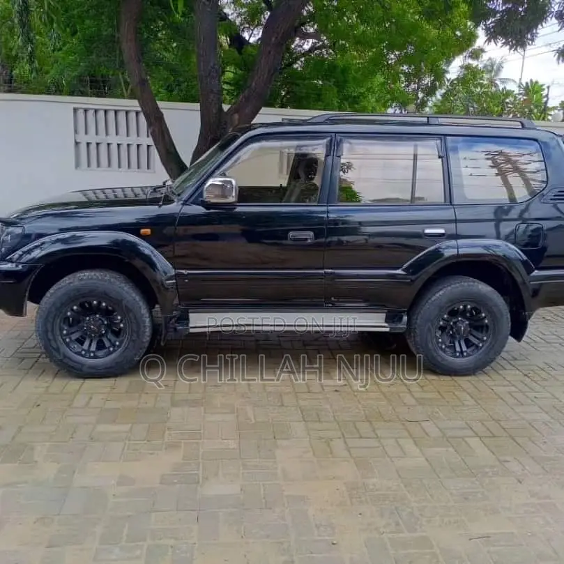 Toyota Land Cruiser Prado 2001 Black
