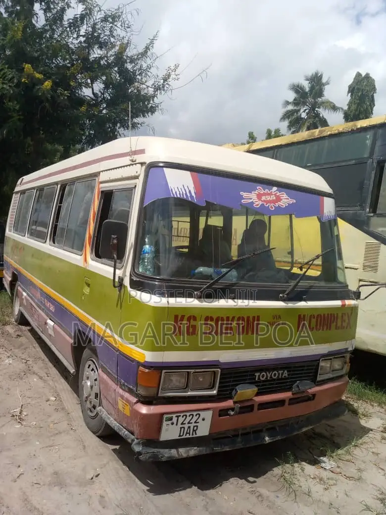 Toyota Coaster 2003 Orange