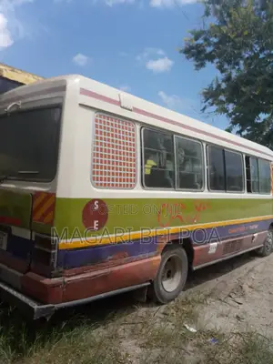 Toyota Coaster 2003 Orange