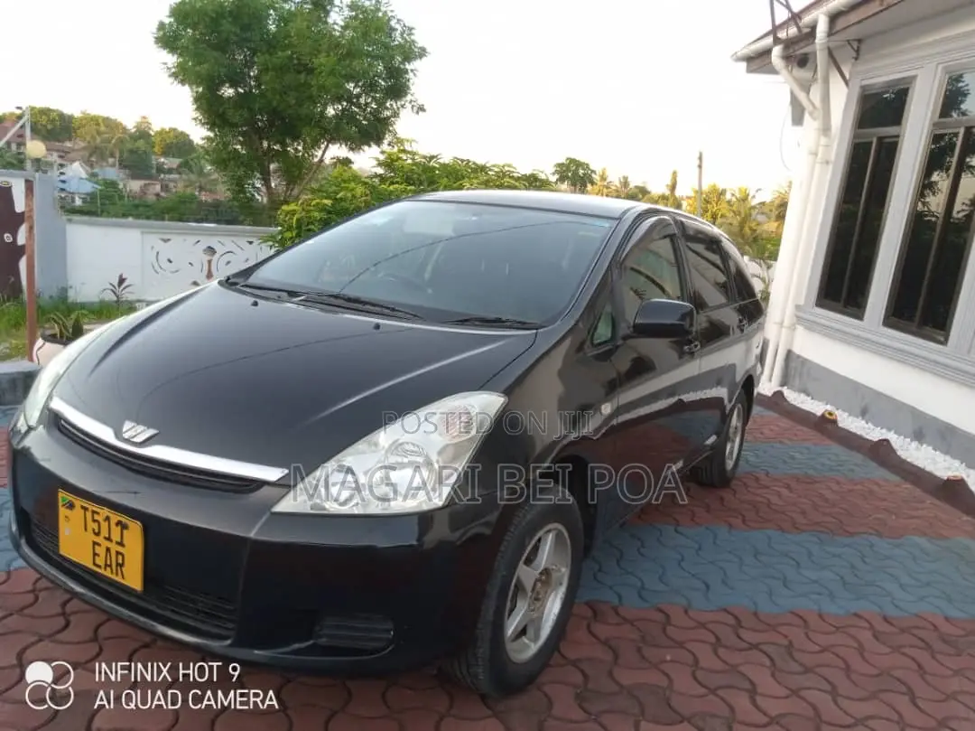 Toyota Wish 2018 Black