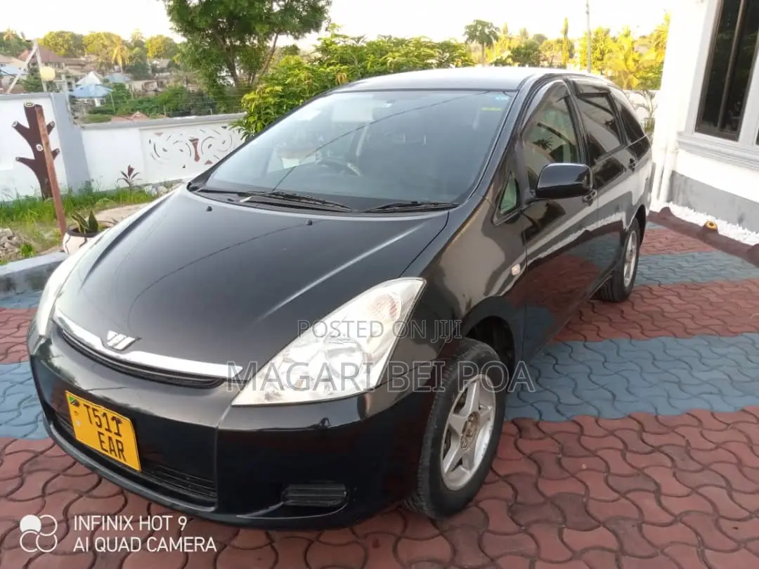 Toyota Wish 2018 Black
