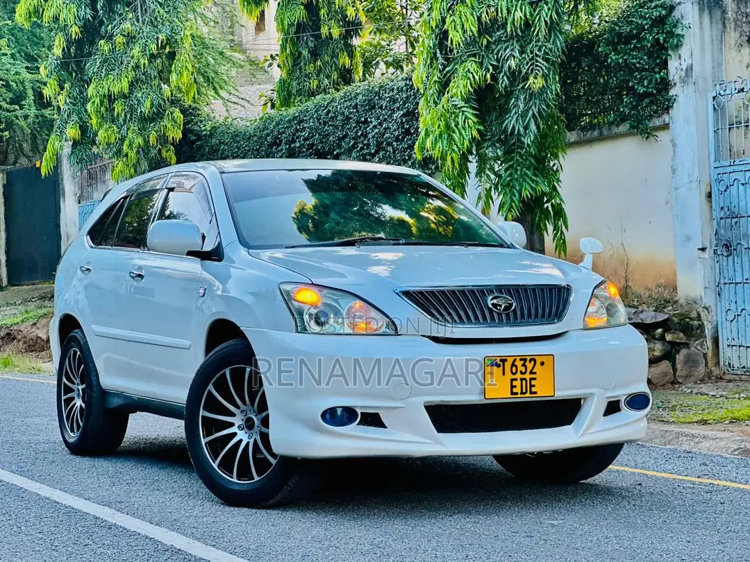 Toyota Harrier 2005 White