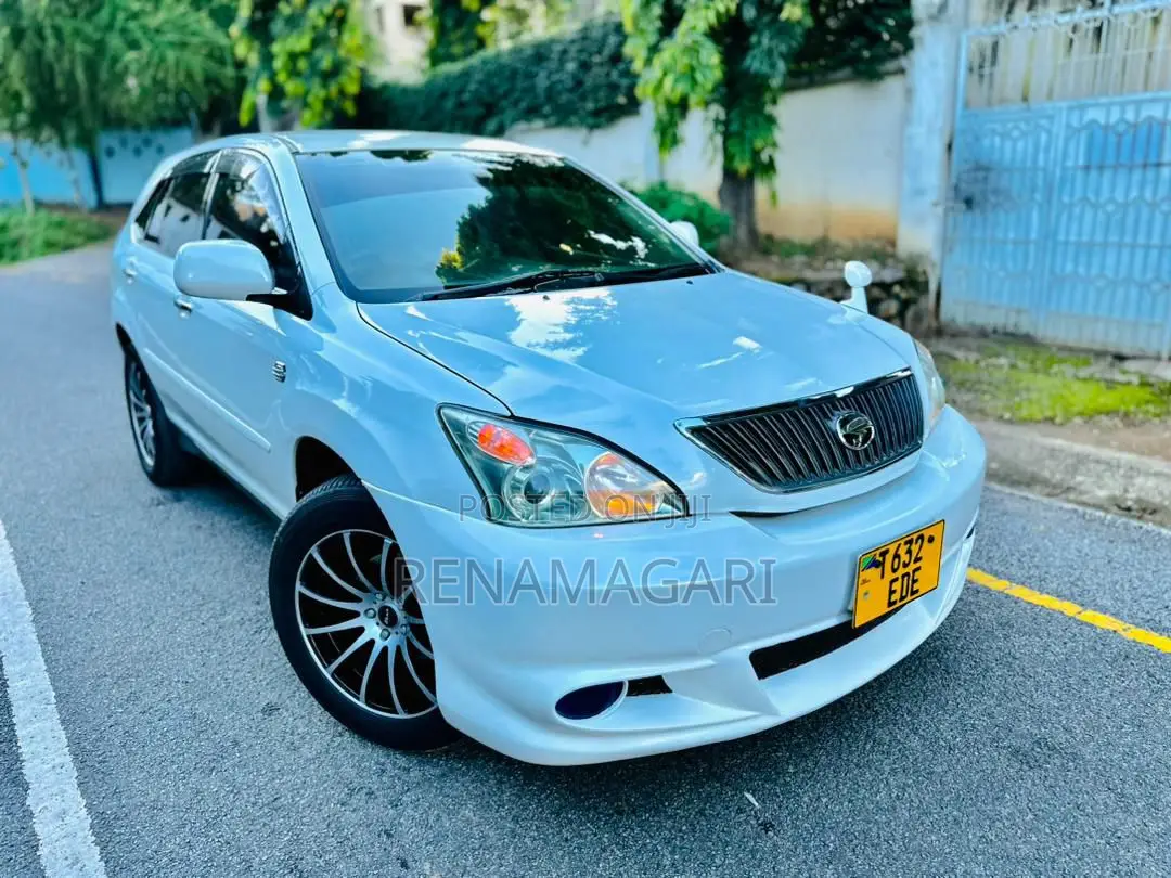 Toyota Harrier 2005 White